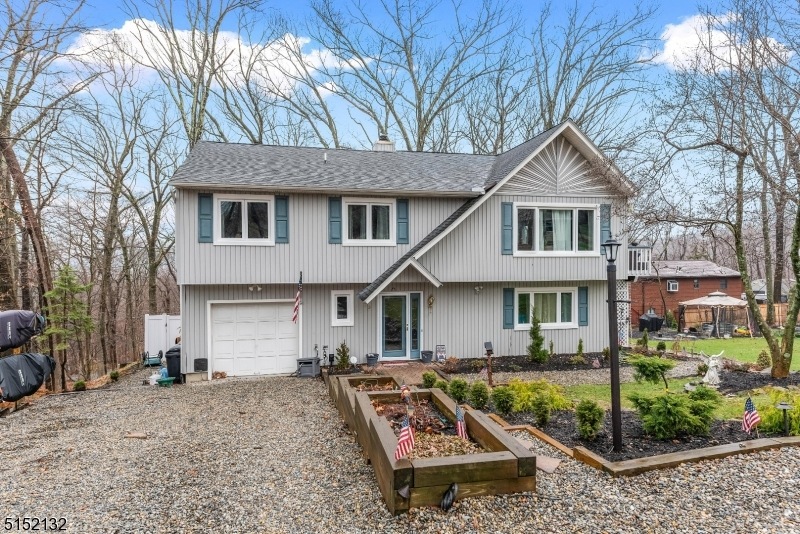 33 Sherwood Forest Dr, Byram Township, NJ 07821 - photo 1