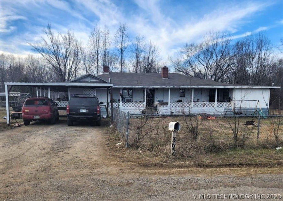 36553 Waymire Rd, Howe, OK 74940