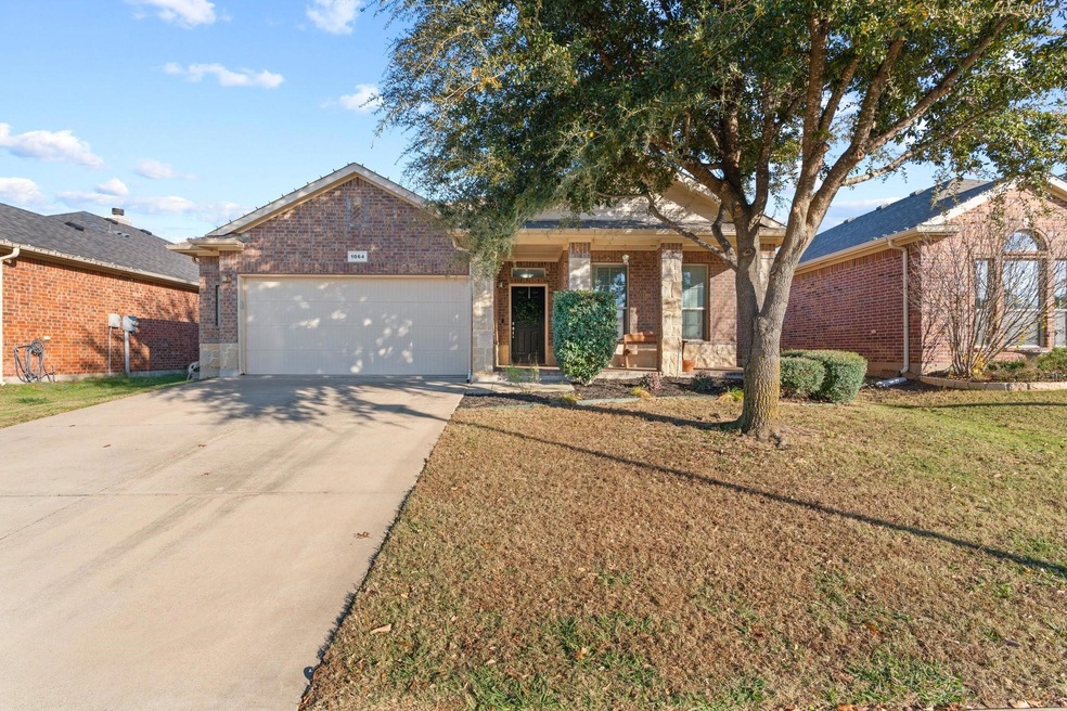1064 Jodie Dr, Weatherford, TX 76087 - photo 1