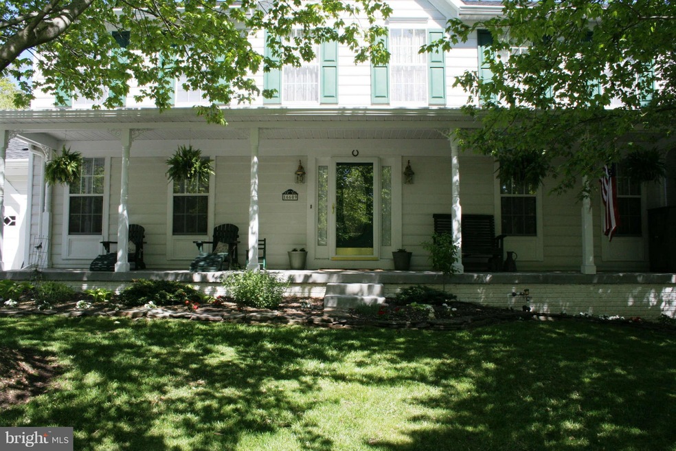 16609 Chalice Ct, Dumfries, VA 22025 - photo 1