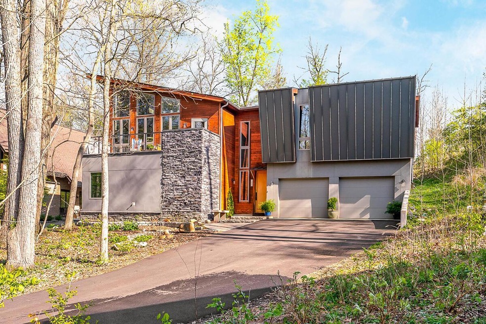 588 Overbrook Dr, Columbus, OH 43214 - photo 1