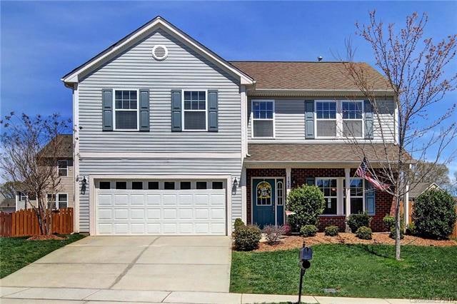 1427 Commonwealth Ave, Statesville, NC 28677 - photo 1