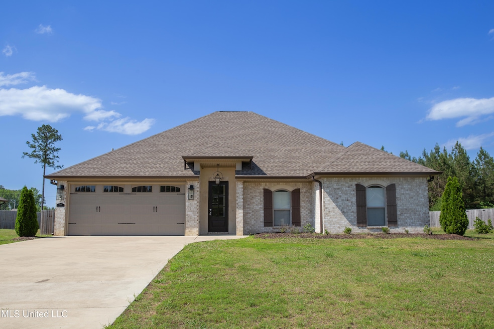 163 Frye Cir front