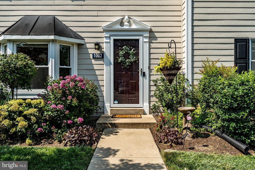 1002 N Glen Dr, Glen Mills, PA 19342 - photo 1