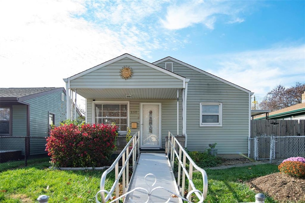 250 N 5th Ave, Beech Grove, IN 46107 - photo 1