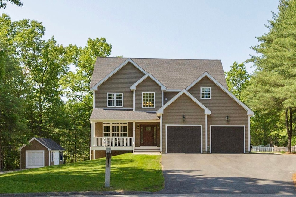 17 Muscovy Dr, Litchfield, NH 03052 - photo 1