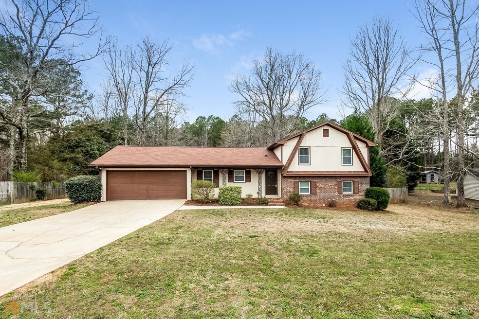 1115 Louise Ct SE, Conyers, GA 30013 - photo 1