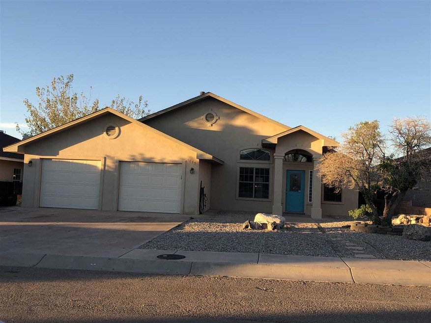 1085 San Cristo St, Alamogordo, NM 88310 - photo 1