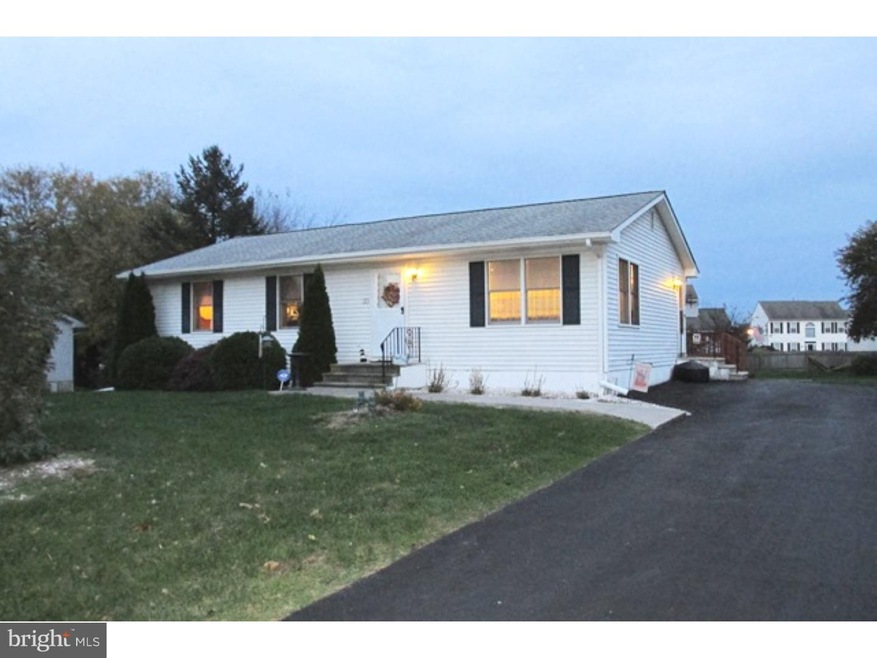 30 Hybridge Ave, Saint Georges, DE 19733 - photo 1