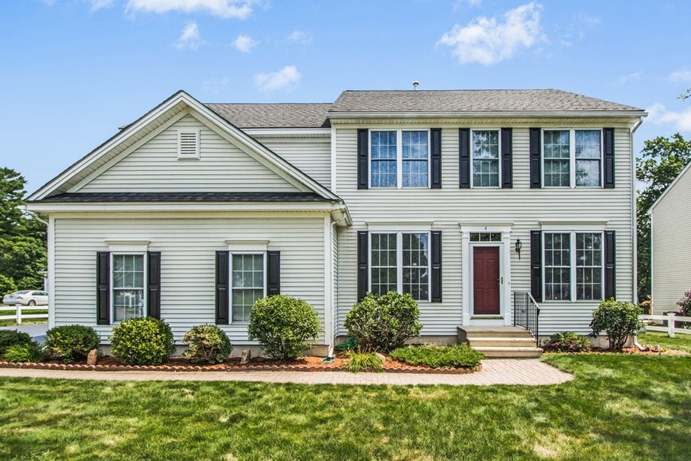 4 Eagle Rock Terrace, South Grafton, MA 01560 - photo 1