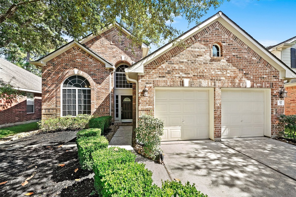 67 W Spindle Tree Cir, Spring, TX 77382 - photo 1