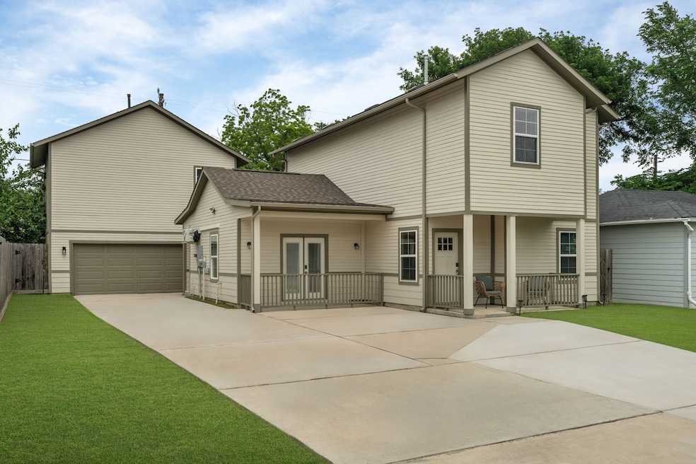 2 car garage with large driveway space
