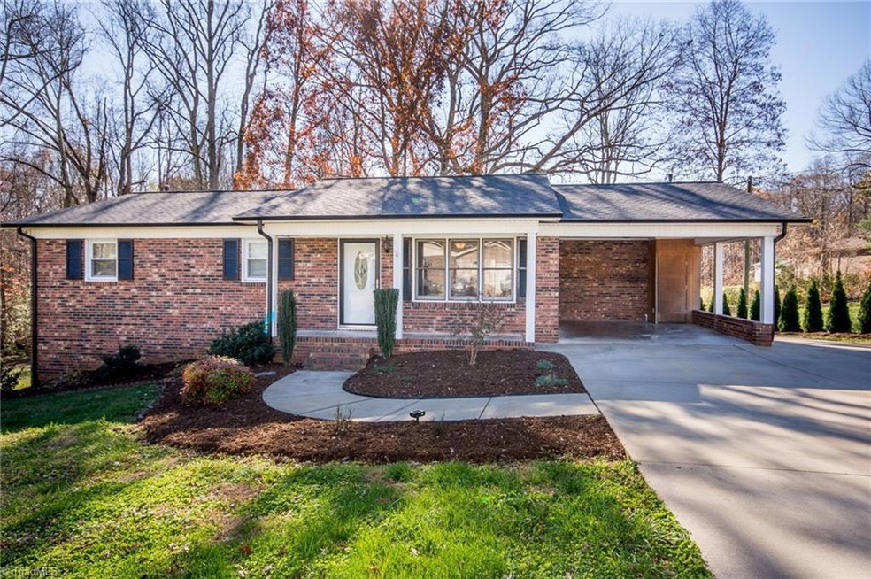 235 W Debbie Ln, Statesville, NC 28625 - photo 1