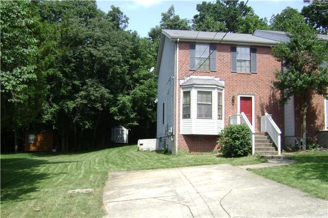 Welcome to this Fabulous Large 3BR/ 2.5BA Home in Hunters Point.  Tucked Away on Quiet Cul-de-Sac.  Near Lake & Greenway (5 Mins away).  Quick Access to I-40, Airport & Shopping.  No HOA Fees!  