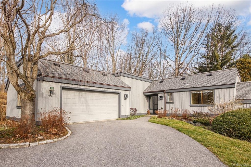 243 Heritage Hills unit A, Heritage Hills, NY 10589 - photo 1