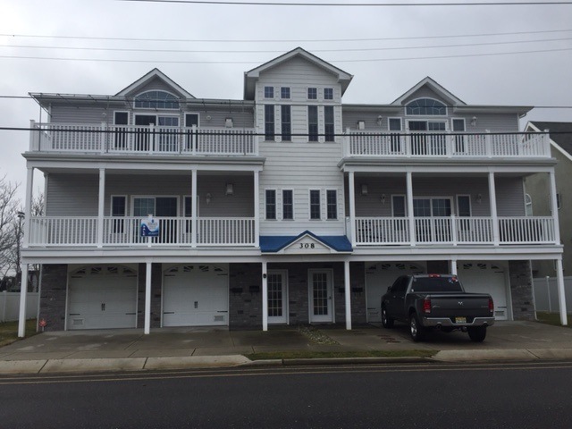 308 W Garfield Ave unit 100, Wildwood, NJ 08260 - photo 1
