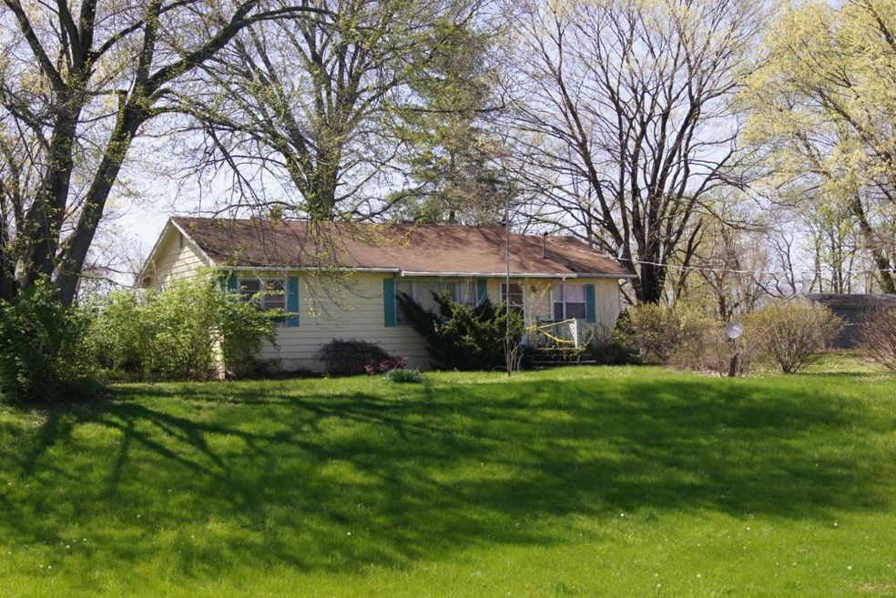 305 Bethel Meadows Rd, Caseyville, IL 62232 - photo 1