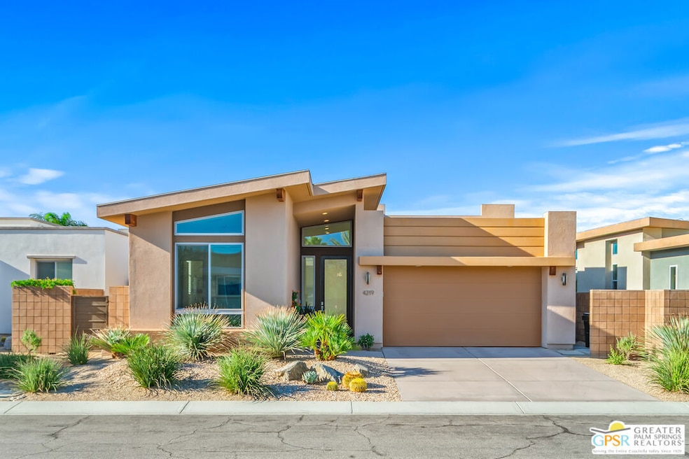 Pending $929,000 • Co-Listing Agent