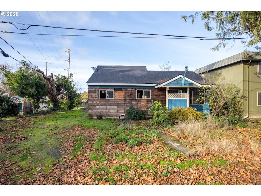 32633 W Mckenzie St, Eugene, OR 97408 - photo 1