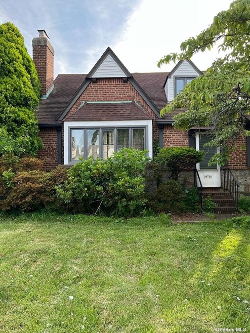 75-20 185th St, Fresh Meadows, NY 11366 - photo 1