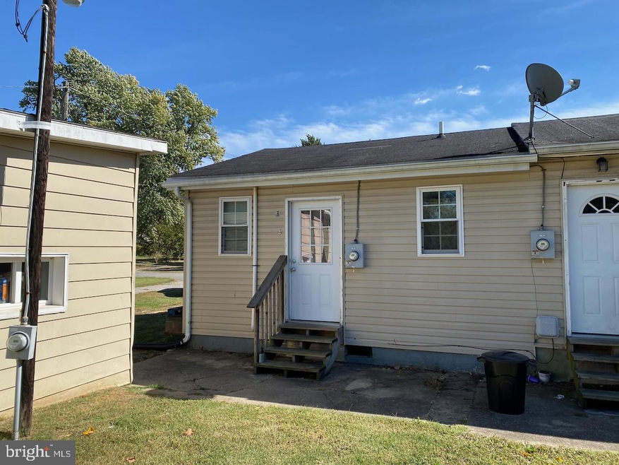 61 Pom Run Dr unit 4, Clayton, DE 19938 - photo 1