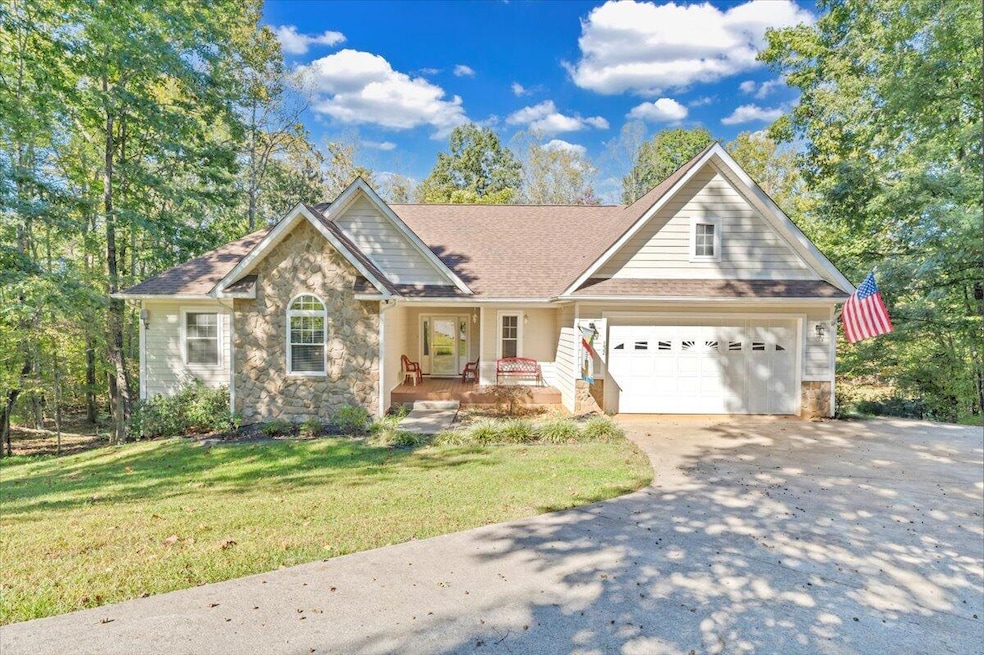 132 Pointe O Woods Dr, Huddleston, VA 24104 - photo 1