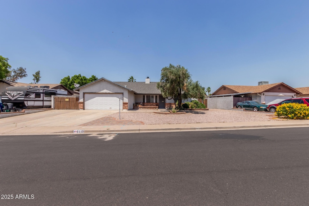 01 - Ivyglen 6110