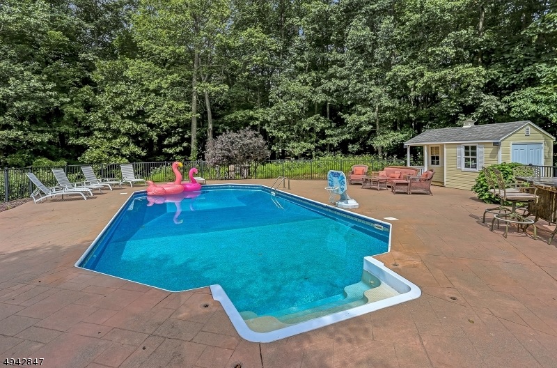 10 Crestview Ln, Sparta, NJ 07871 - photo 1
