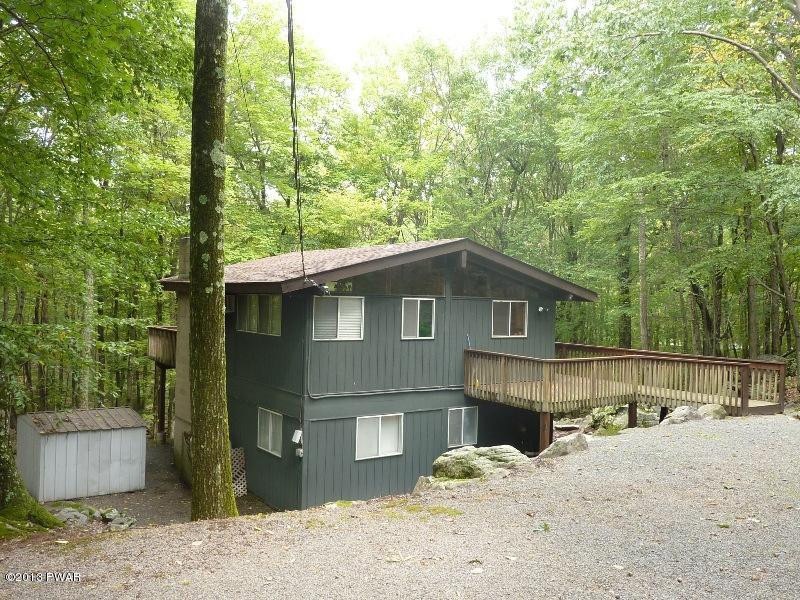 800 Chestnut Ct, Hawley, PA 18428 - photo 1