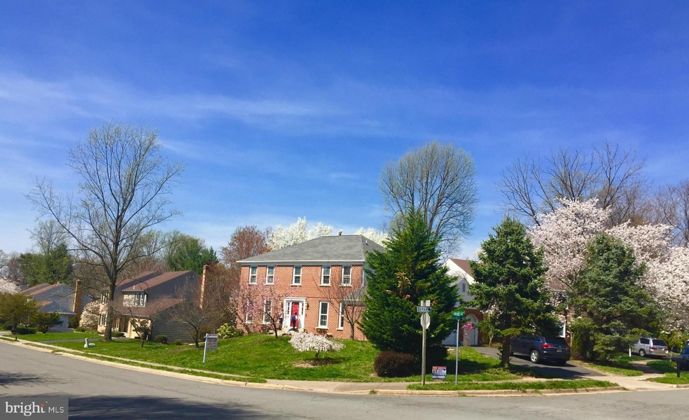 3994 Briarbush Way, Fairfax, VA 22031 - photo 1