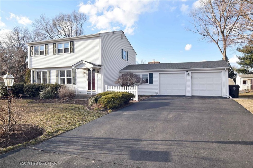 44 Bayview Dr, West Warwick, RI 02893 - photo 1