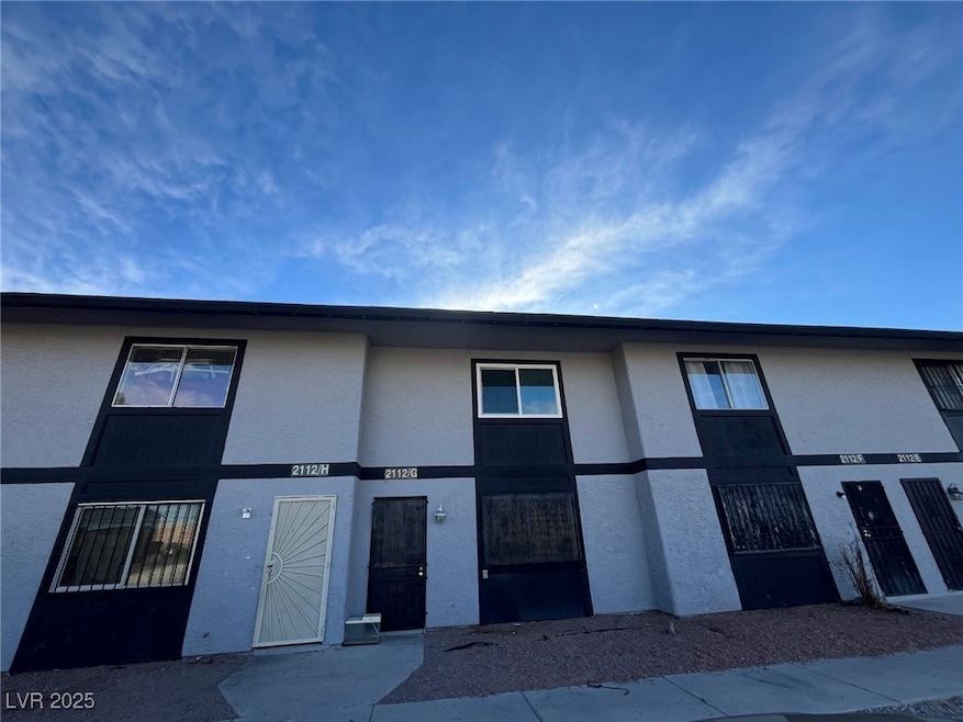 For Rent $1,200/month