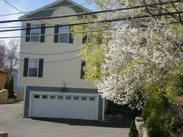 670 Hope St unit 3, Stamford, CT 06907 - photo 1