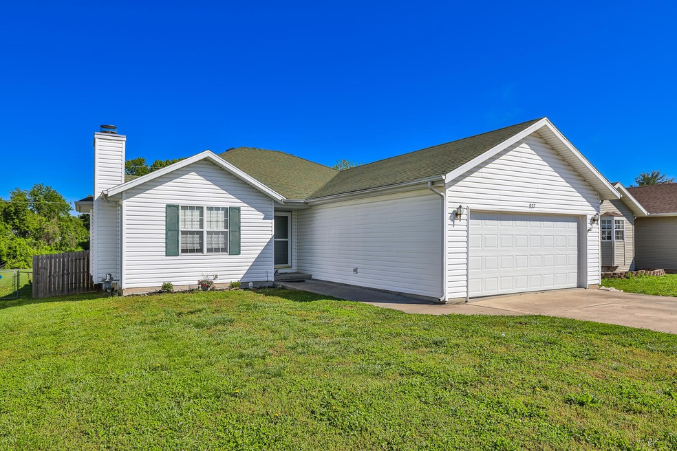 937 W Birch St, Nixa, MO 65714 - photo 1