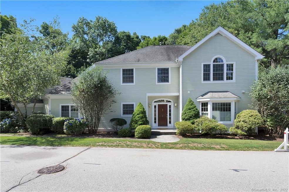 181 Turn of River Rd unit 3, Stamford, CT 06905 - photo 1