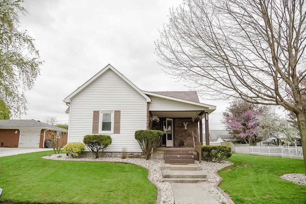211 Poplar St, Tipton, IN 46072 - photo 1