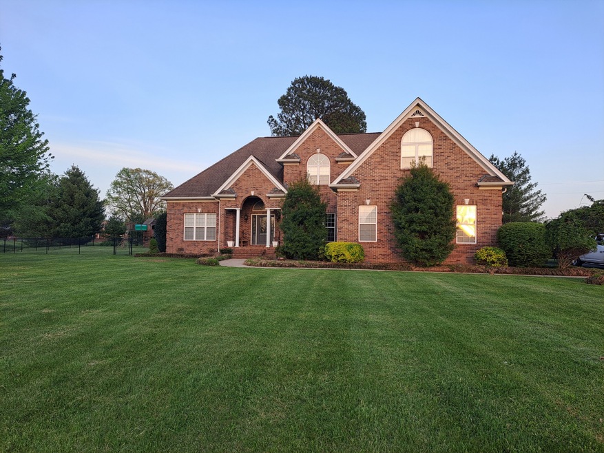 84 Michael Cir, Lafayette, TN 37083 - photo 1