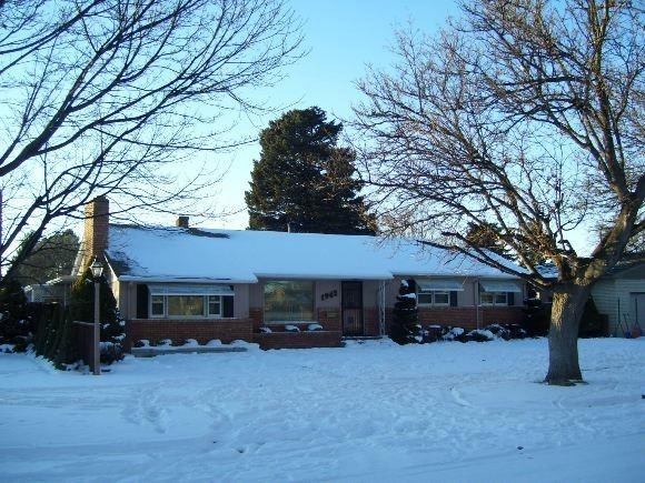 1942 Schodde Ave, Burley, ID 83318 - photo 1
