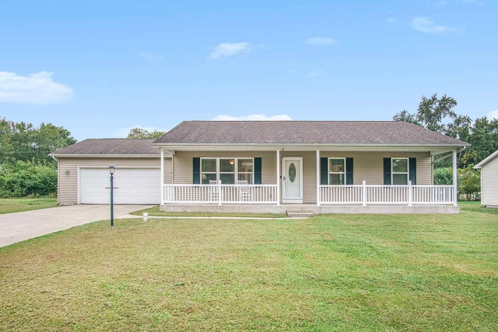 56817 Moyer Ln, Elkhart, IN 46516 - photo 1