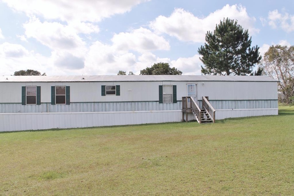 930 Allen Dr, Vidalia, GA 30474 - photo 1