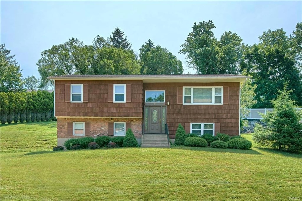 5 Creekview Dr, Thiells, NY 10984 - photo 1