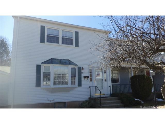 Private entry,end unit allows parking in front and