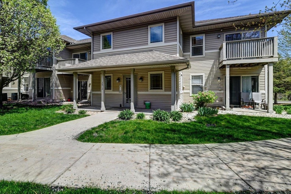 2812 Pleasant View Rd unit 101, Middleton, WI 53562 - photo 1