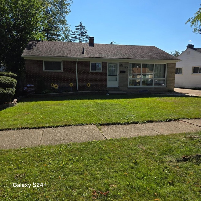 1337 Jeannette St unit 3, Des Plaines, IL 60018 - photo 1