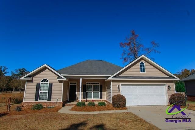 102 Georgian Walk, Byron, GA 31008 - photo 1