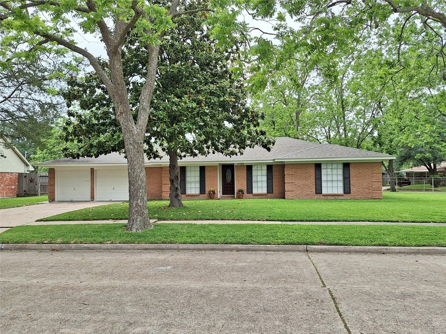 9759 Ebb St, Houston, TX 77089 - photo 1
