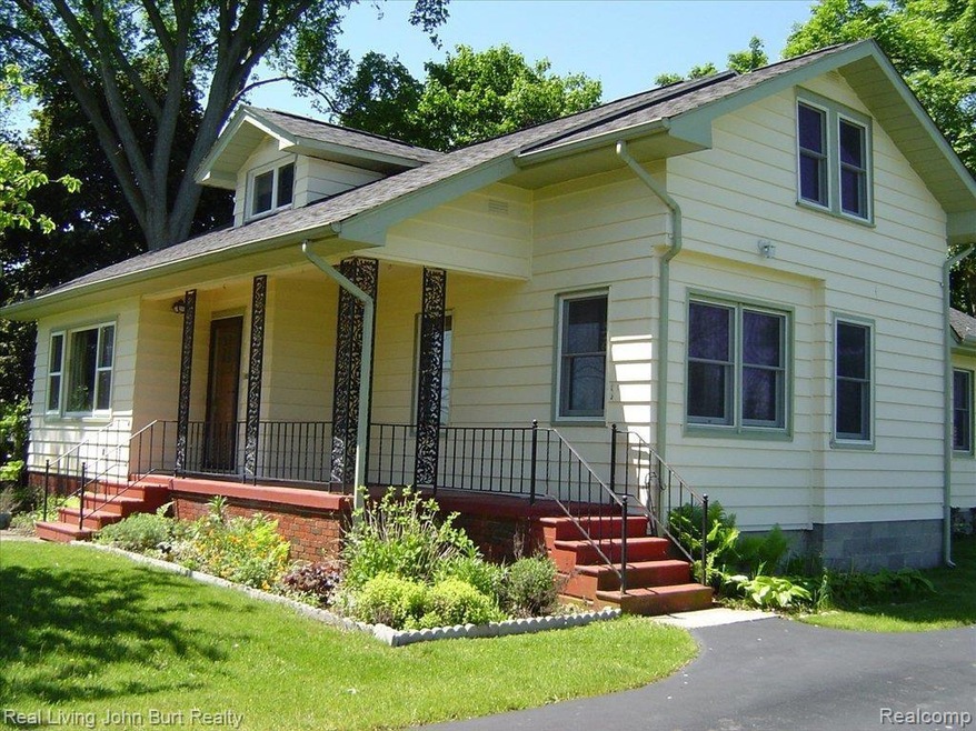 Summer Baldwin Exterior 004