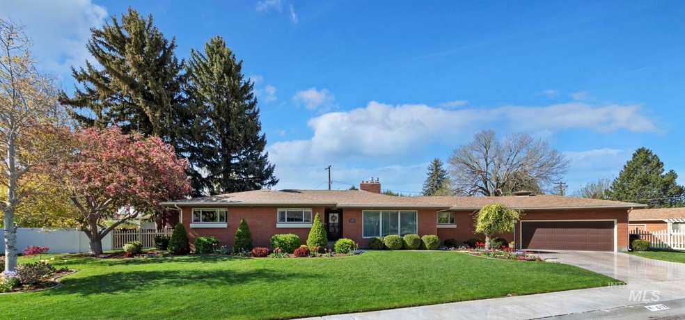 612 Birch Dr, Burley, ID 83318 - photo 1