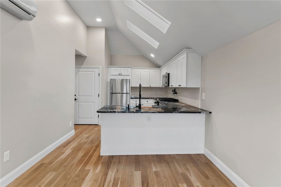 376 Arnolds Neck Dr, Warwick, RI 02886 - photo 1