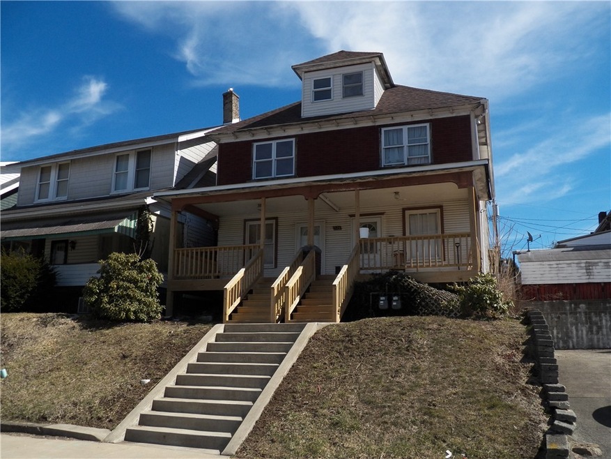 533 Jackson Ave unit 533, Vandergrift, PA 15690 - photo 1